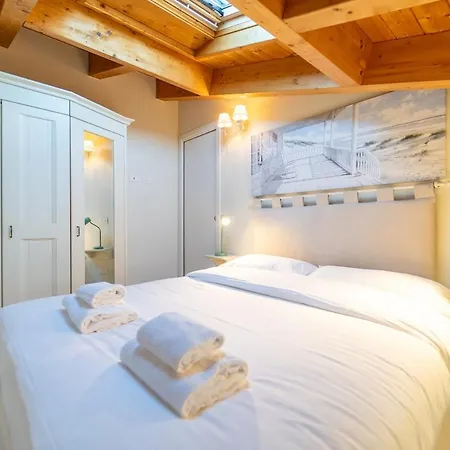 아파트 With Swimmingpool And View *