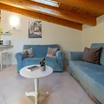 The A-line View A With Pool & Garage דירה טרמצו