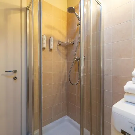 Apartmán With Swimmingpool And View Tremezzo