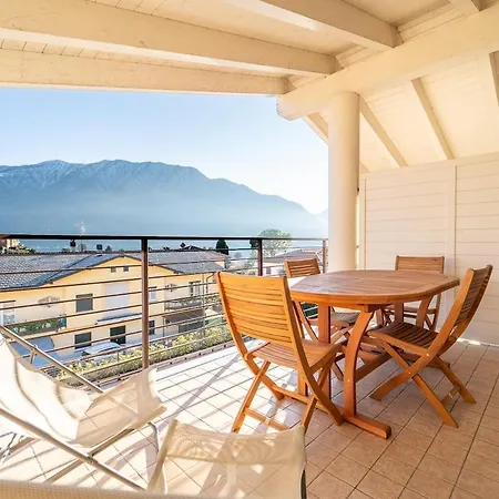 With Swimmingpool And View *