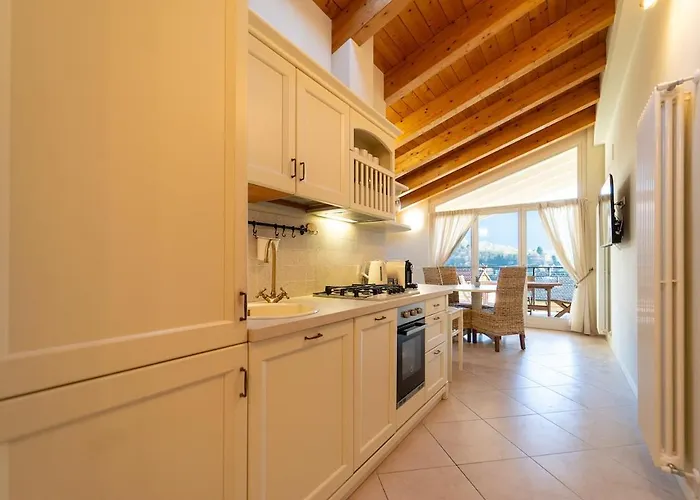 Appartamento The A-Line Lake Como View Apt A With Pool & Garage